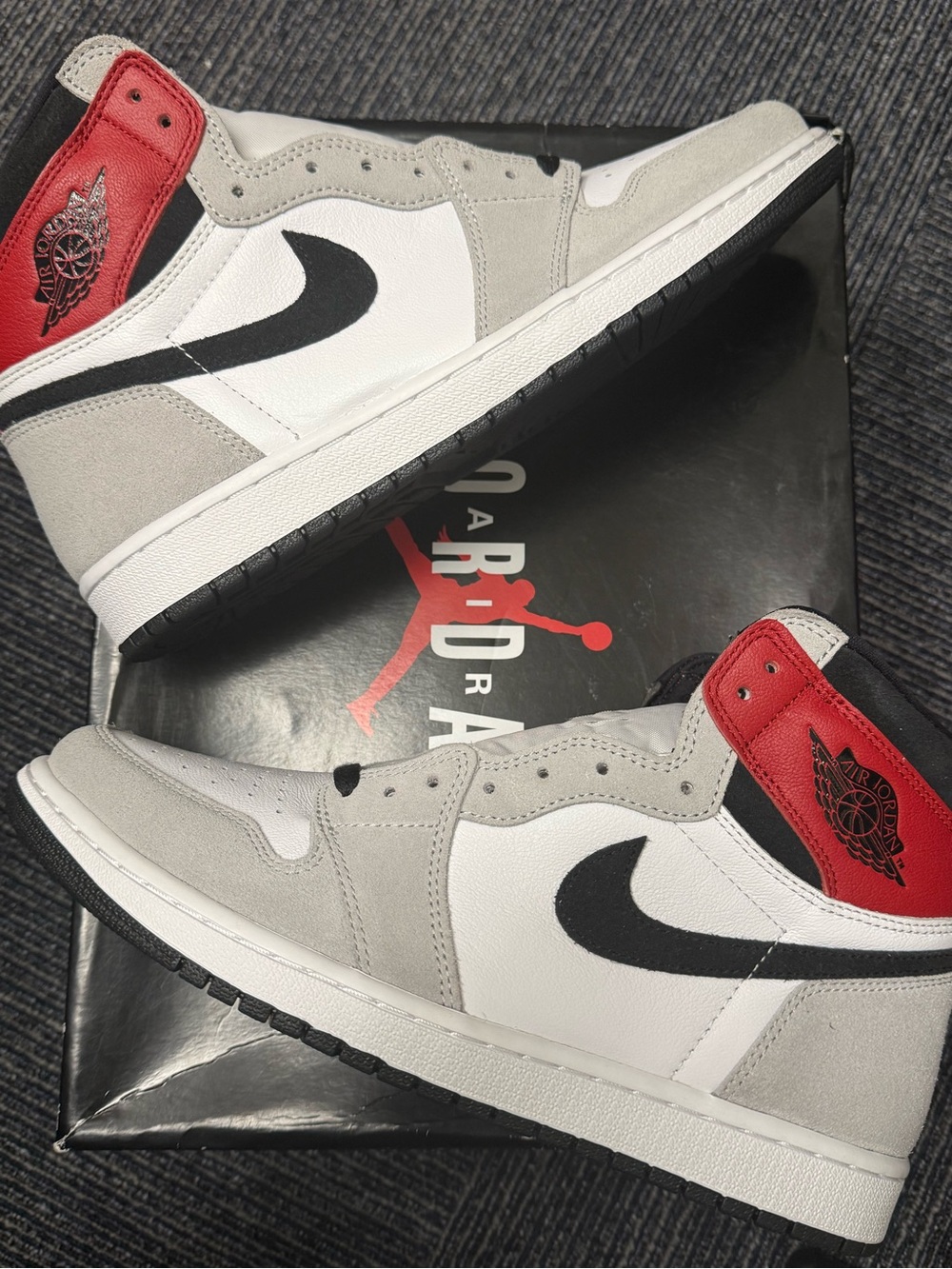 Jordan 1 Retro High Light Smoke Grey - White, Gray, Black & Red